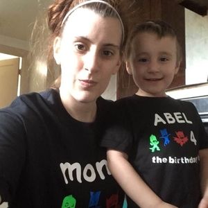 Meet your Posher, Kendra